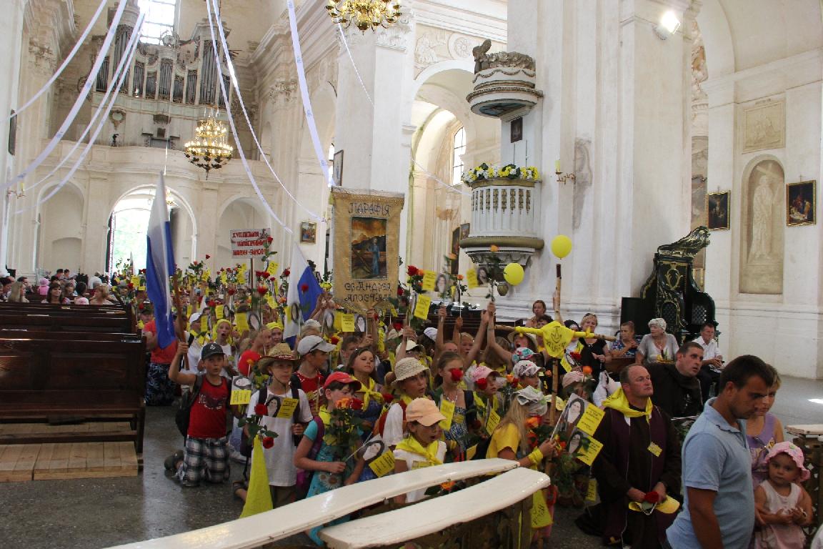 Ружы для Маці Божай Будслаўскай