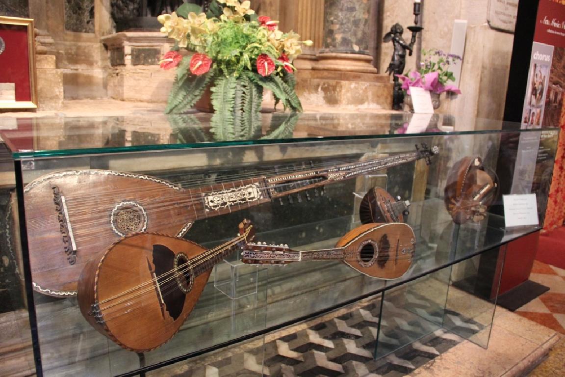 Пілігрымка вернікаў нарачанскай парафіі на кананізацыю Яна Паўла II і Яна XXIII Пілігрымка вернікаў нарачанскай парафіі на кананізацыю Яна Паўла II і Яна XXIII