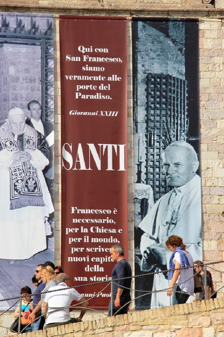 Пілігрымка вернікаў нарачанскай парафіі на кананізацыю Яна Паўла II і Яна XXIII Пілігрымка вернікаў нарачанскай парафіі на кананізацыю Яна Паўла II і Яна XXIII