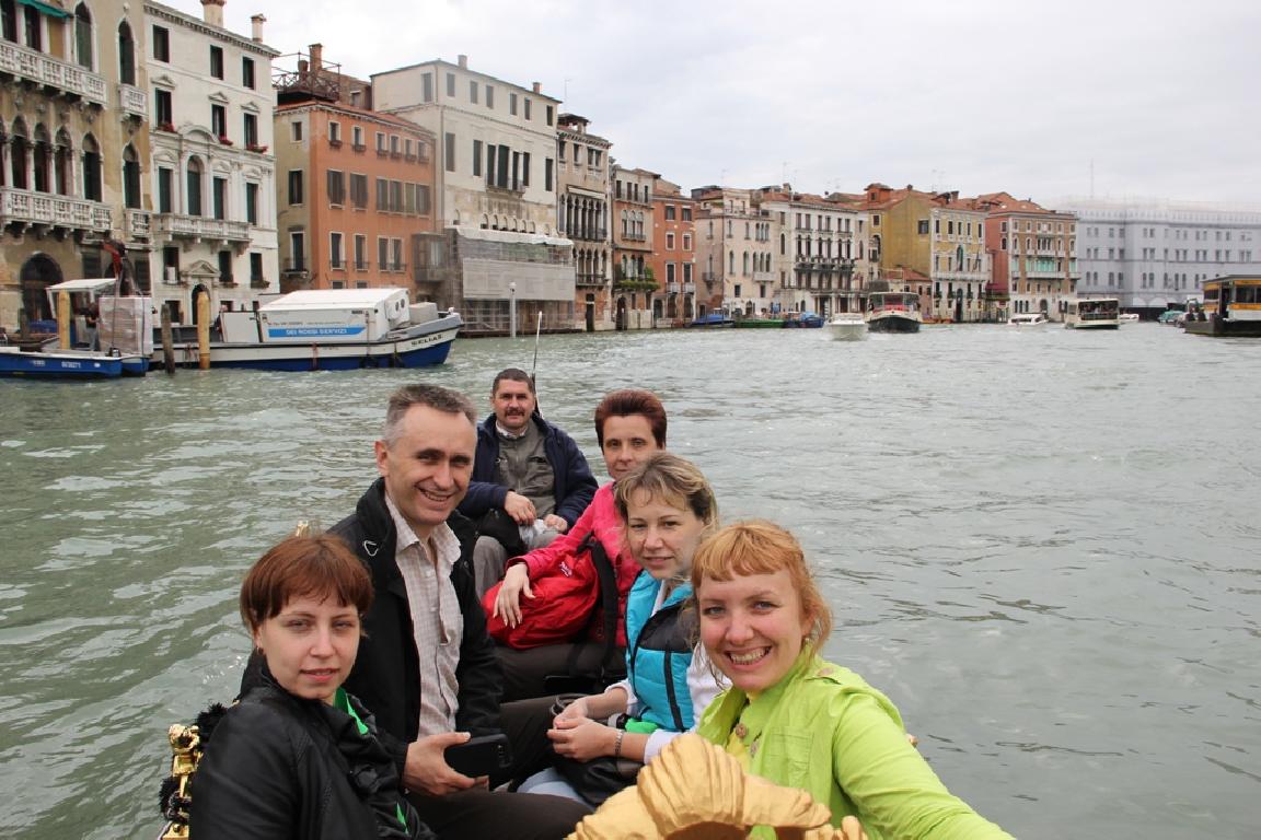 Пілігрымка вернікаў нарачанскай парафіі на кананізацыю Яна Паўла II і Яна XXIII Пілігрымка вернікаў нарачанскай парафіі на кананізацыю Яна Паўла II і Яна XXIII