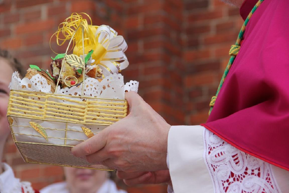 Імша-падзяка нарачанцаў за кананізацыю Яна Паўла II 