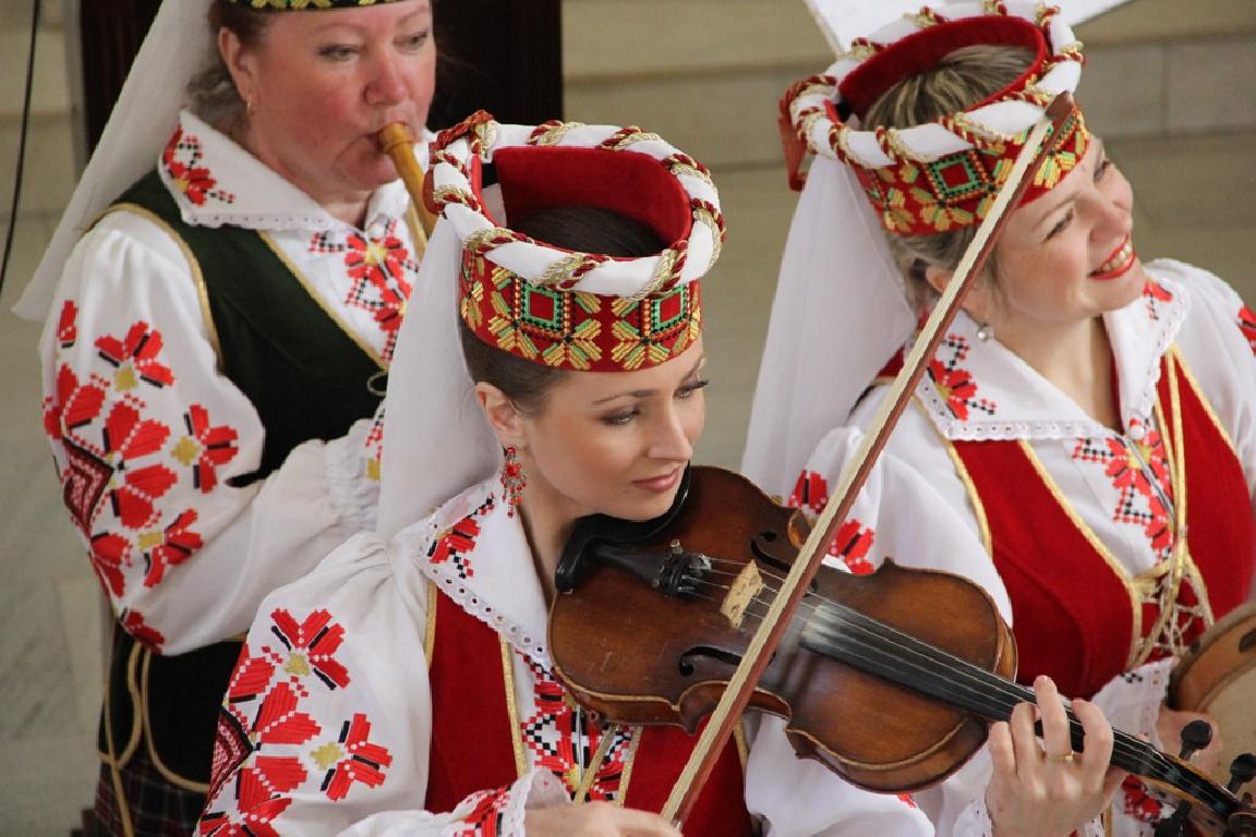 Імша-падзяка нарачанцаў за кананізацыю Яна Паўла II 