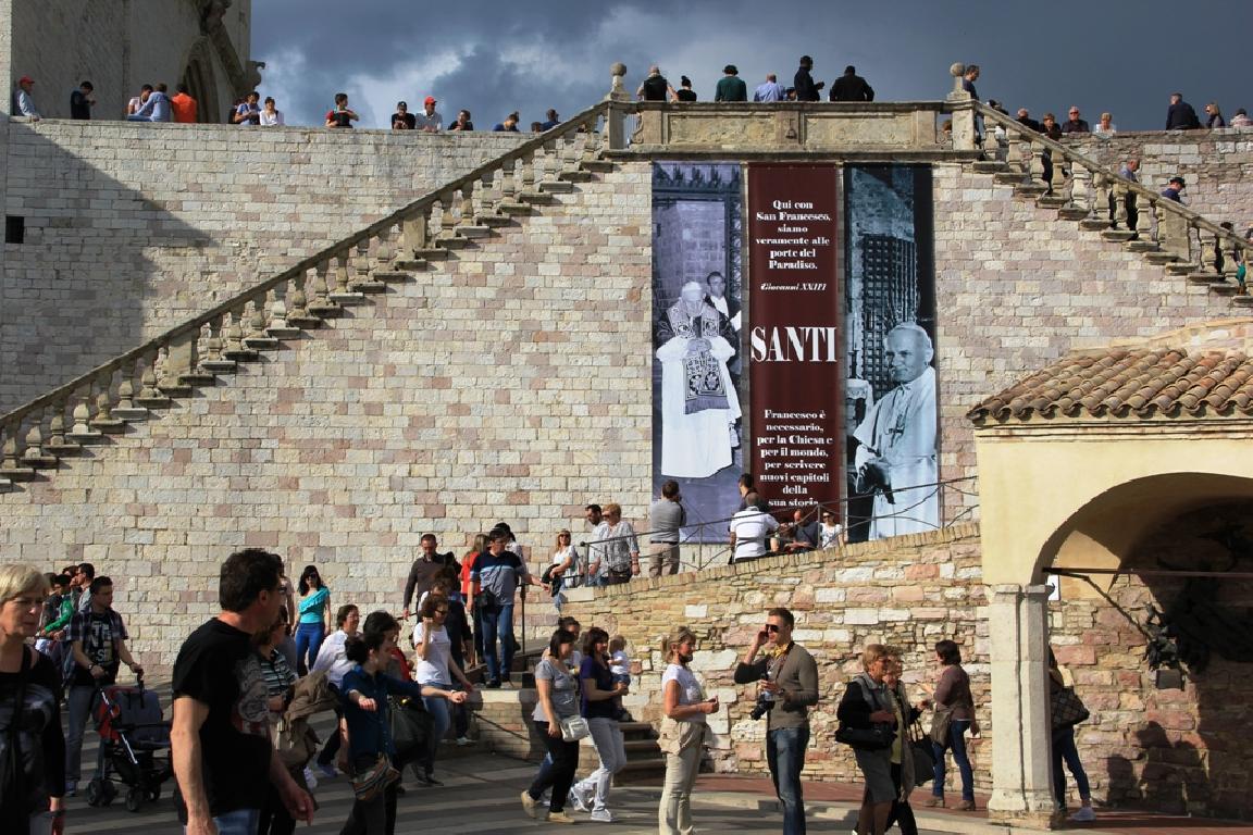 Пілігрымка вернікаў нарачанскай парафіі на кананізацыю Яна Паўла II і Яна XXIII Пілігрымка вернікаў нарачанскай парафіі на кананізацыю Яна Паўла II і Яна XXIII