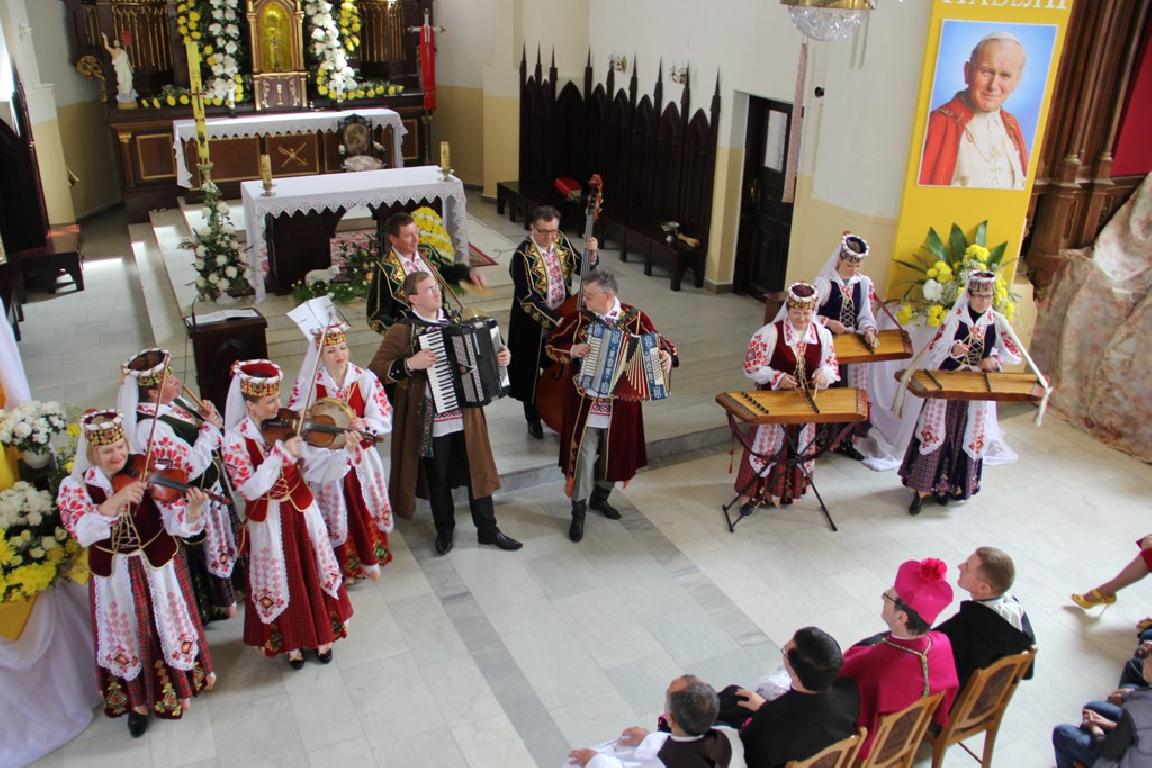 Імша-падзяка нарачанцаў за кананізацыю Яна Паўла II 