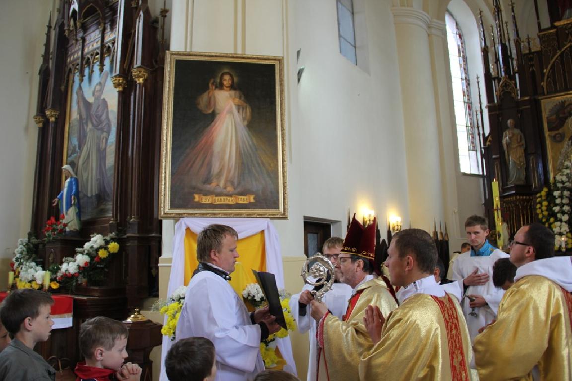 Імша-падзяка нарачанцаў за кананізацыю Яна Паўла II 