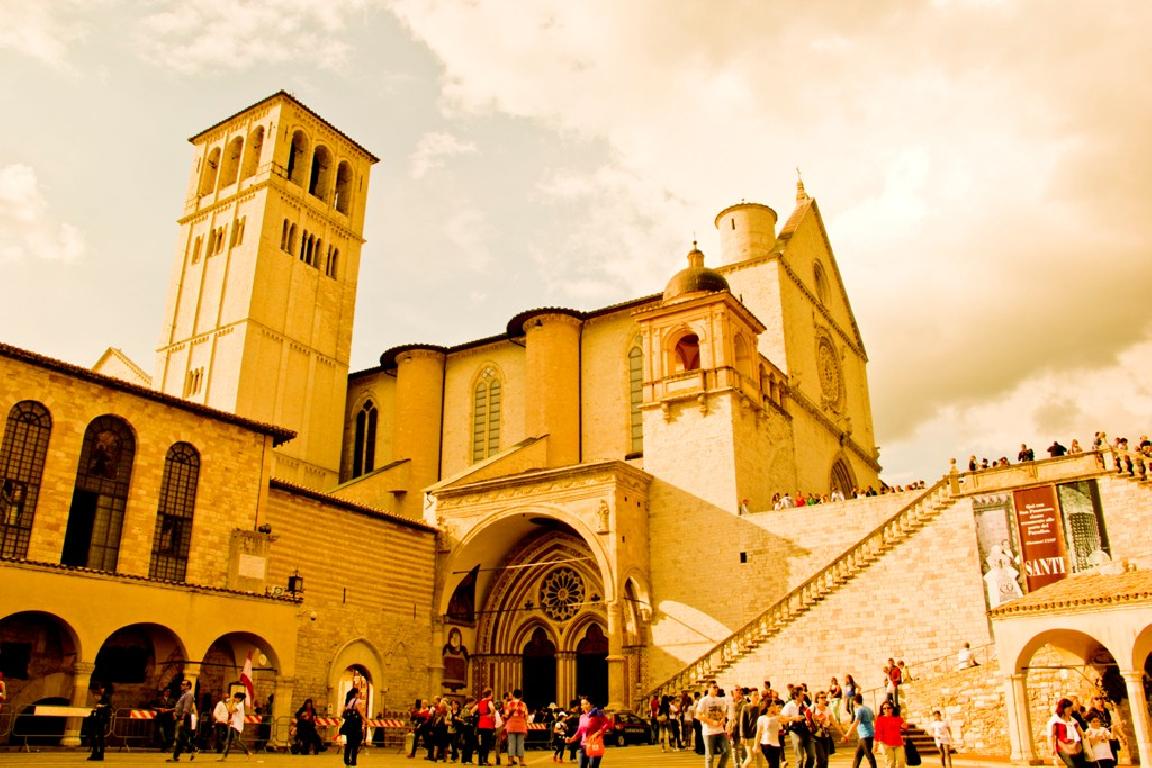 Пілігрымка вернікаў нарачанскай парафіі на кананізацыю Яна Паўла II і Яна XXIII Пілігрымка вернікаў нарачанскай парафіі на кананізацыю Яна Паўла II і Яна XXIII