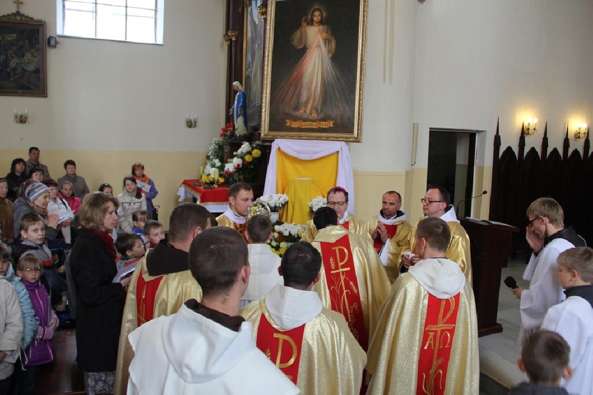 Імша-падзяка нарачанцаў за кананізацыю Яна Паўла II 