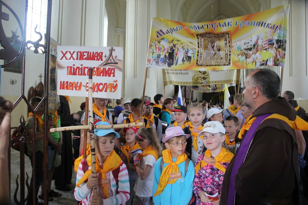 Да трона Маці Божай Будслаўскай