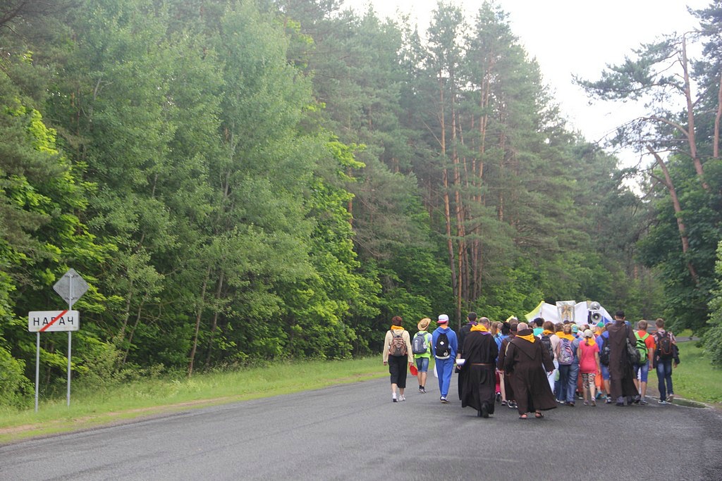 Да трона Маці Божай Будслаўскай