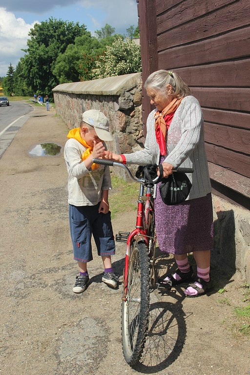 Да трона Маці Божай Будслаўскай