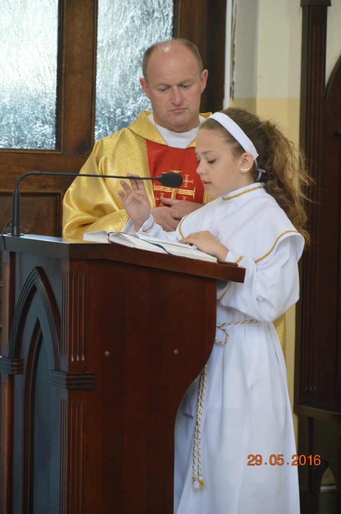 У нарачанскай парафіі адзначылі гадавіну Першай Святой Камуніі