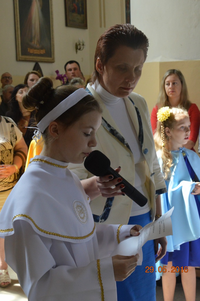 У нарачанскай парафіі адзначылі гадавіну Першай Святой Камуніі
